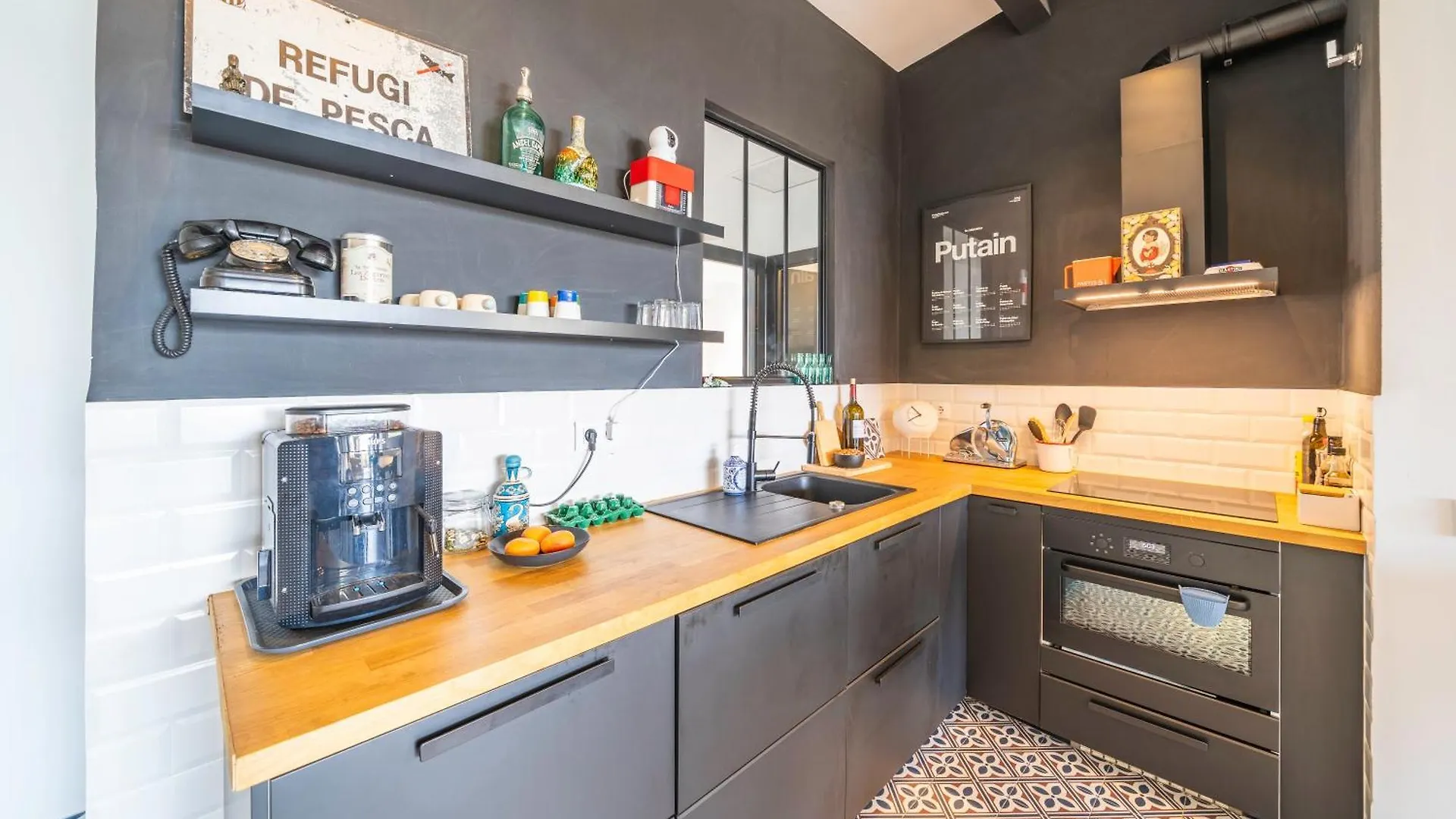 Can Martinez Calella Beach Boutique Apartment